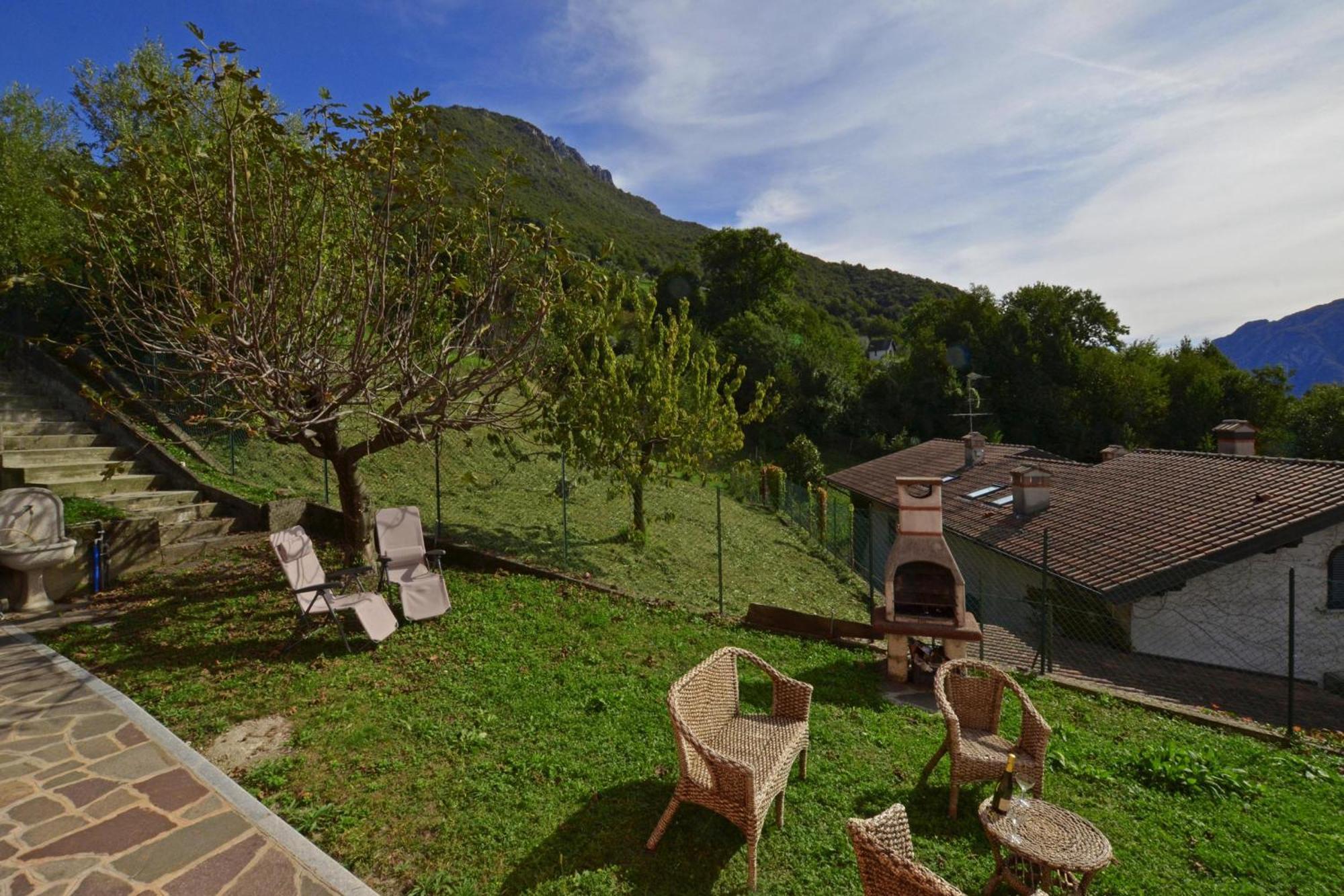 Casa Virginia Mandello del Lario Exterior foto